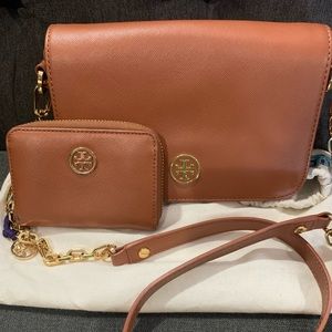 Tory Burch Robinson mini saffiano leather bag